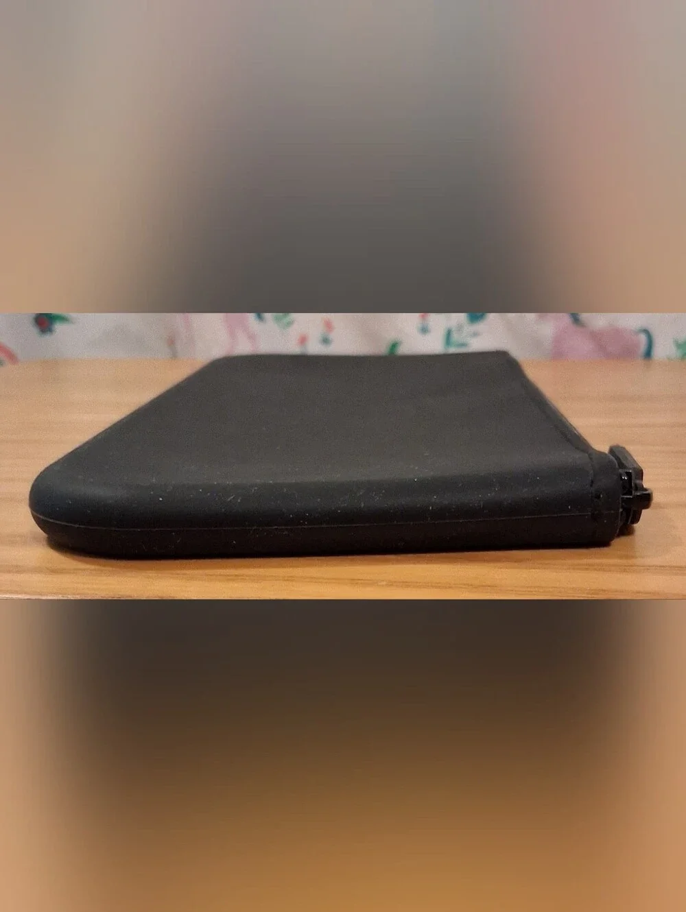 NWOT Hunter Black Rubber Waterproof Casual Everyday Unisex Travel Pouch Bag
